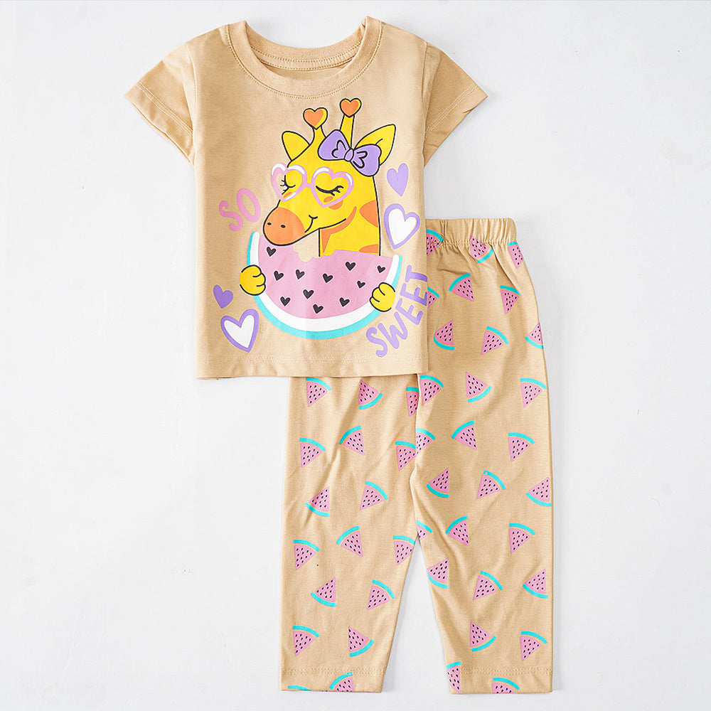 Giraffe Sweet Dreams: Beige Pajama Set with Whimsical Design