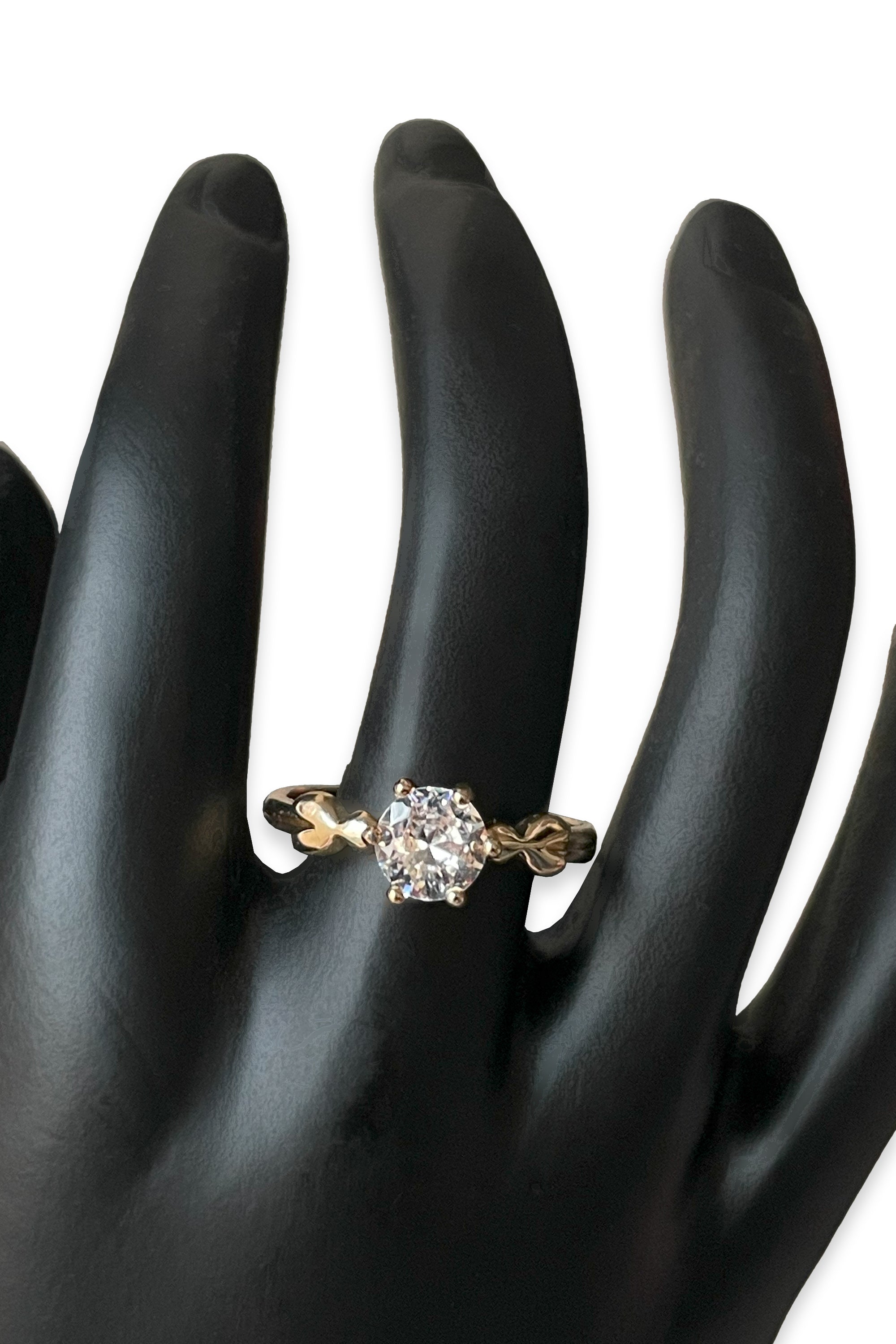 Gold Diamond Ring with Twisting Vine Band